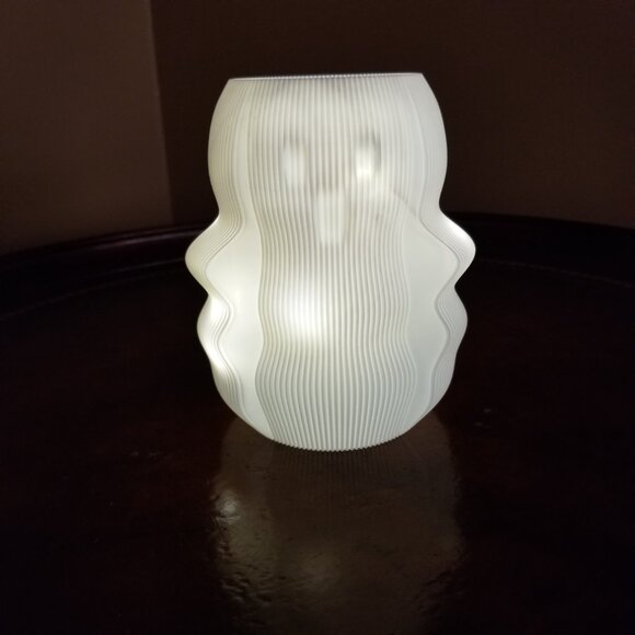 Halloween Decoration Spooky Ghost Vase Boo Vase Centerpiece 3D Printed Decor - Picture 8 of 8